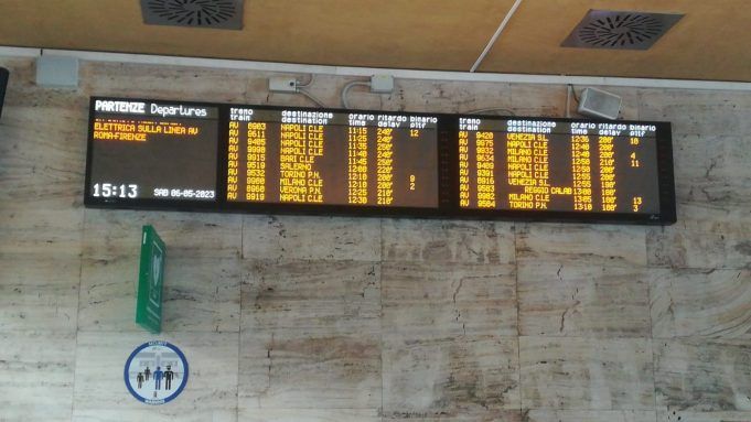 treni in ritardo