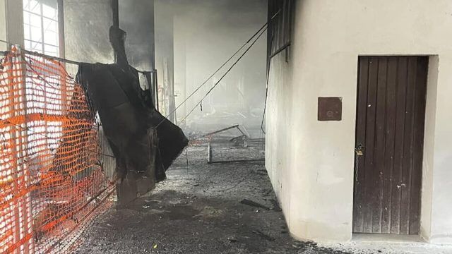 Palazzo dopo l'incendio. Foto del presidente del IV municipio, Massimiliano Umberti
