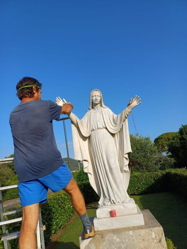 San Felice-Madonna danneggiata