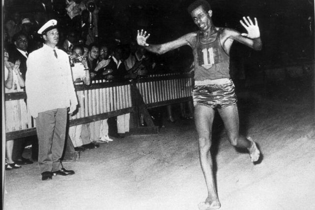 abebe-bikila-2-900x600
