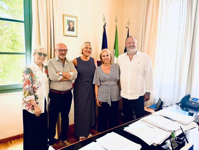 foto fare latina cultura e sindaco