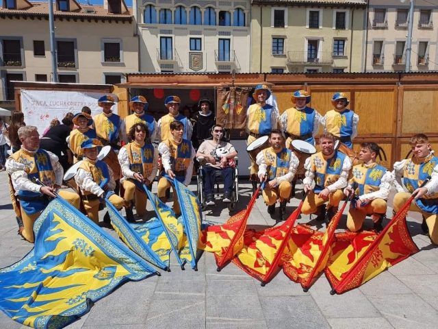 Sermoneta-Sbandieratori
