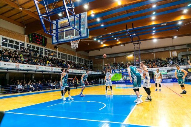 latina-basket-benacquista