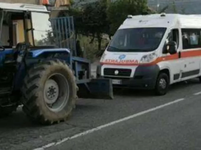 ambulanza trattore