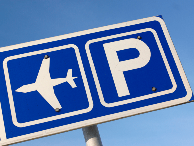 Aeroporto parcheggio