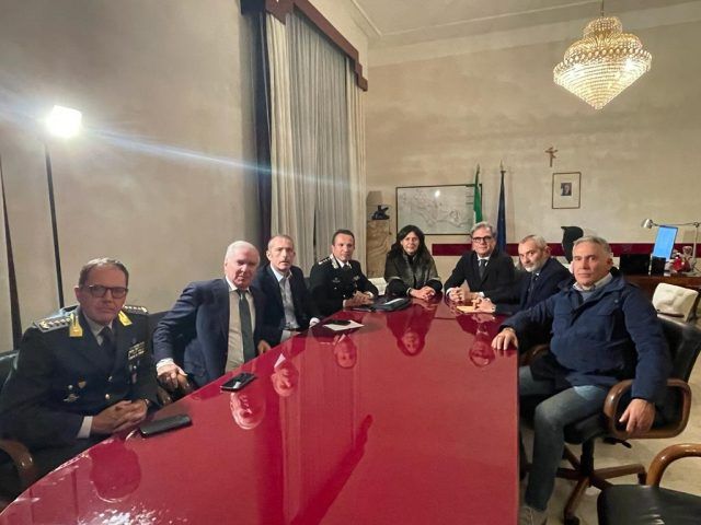 Latina-sindaci prefetto furti