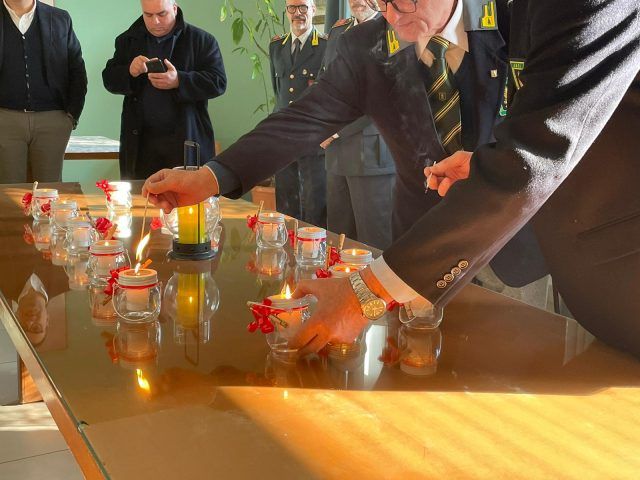 Fondi-Auguri Forze Ordine