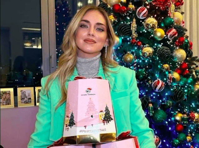 Chiara Ferragni Pandoro Balocco