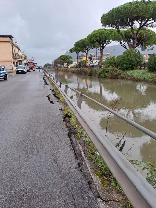 Terracina-PONTE ROSSO cedimento