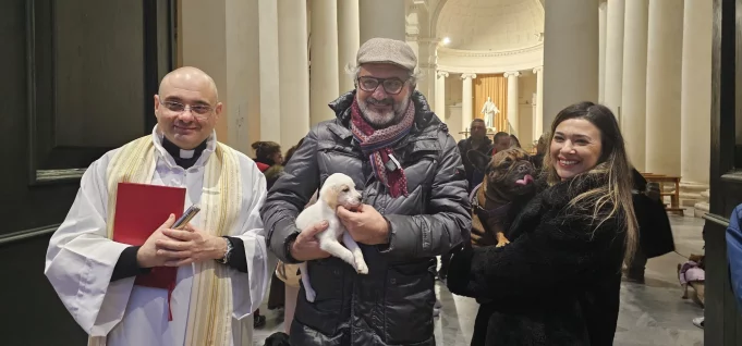 Terracina-benedizione animali1