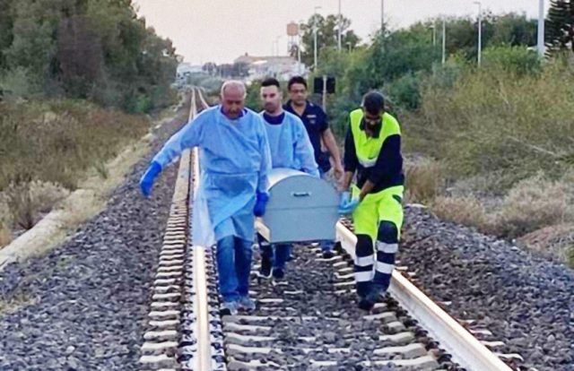 uomotravoltotrenosili