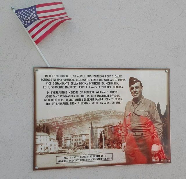 Col_Darby_plaque