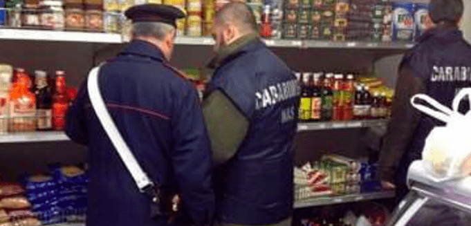 Carabinieri Nas supermercato