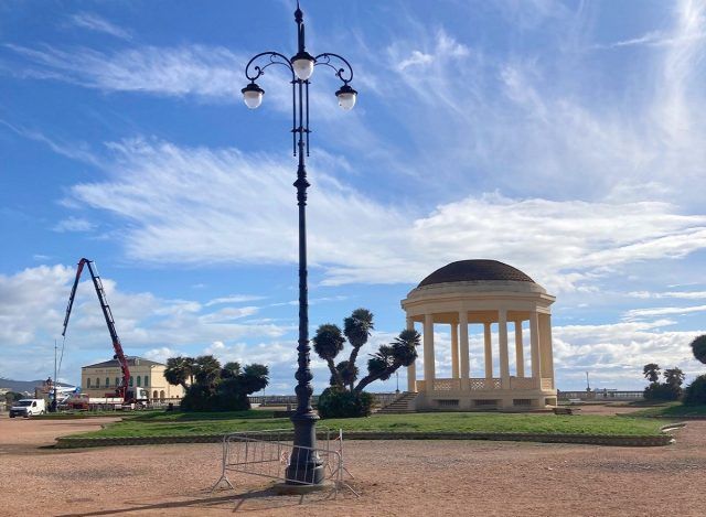 ripristino_illuminazione_terrazza_mascagni_nuovi_candelabri_marzo_2024