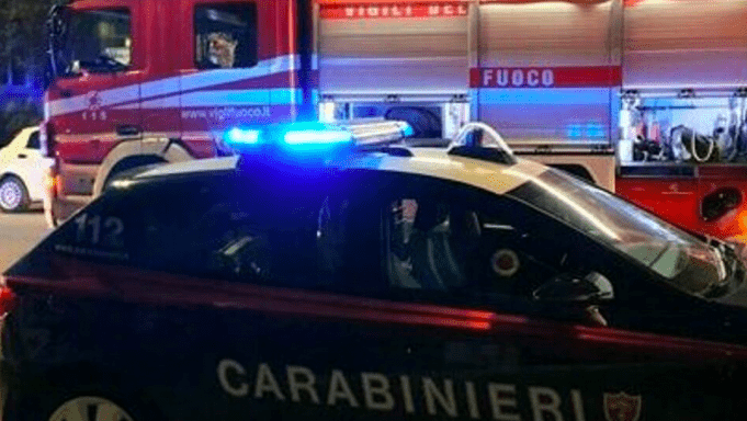 Vigili del fuoco e carabinieri