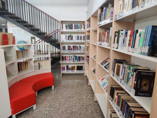 Formia-Biblioteca angolo teen