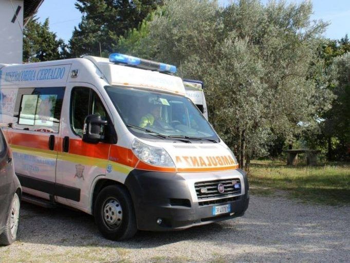 misericordia_certaldo_generica_ambulanza