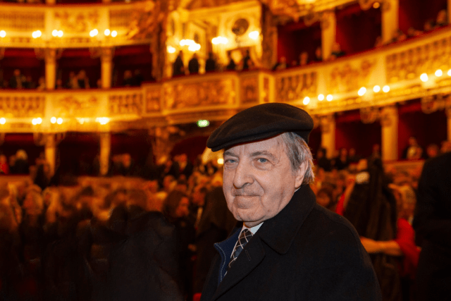 Roberto De Simone