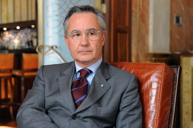 CONFERENZA STAMPA DEL GENERALE DEI RIS GAROFANO