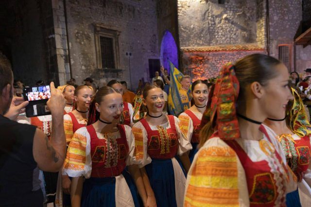 Sermoneta-festival folclore2
