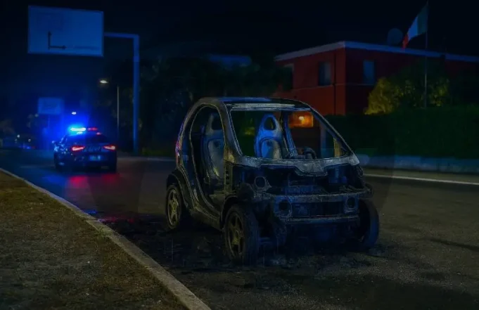auto-incendiata-latina.jpg