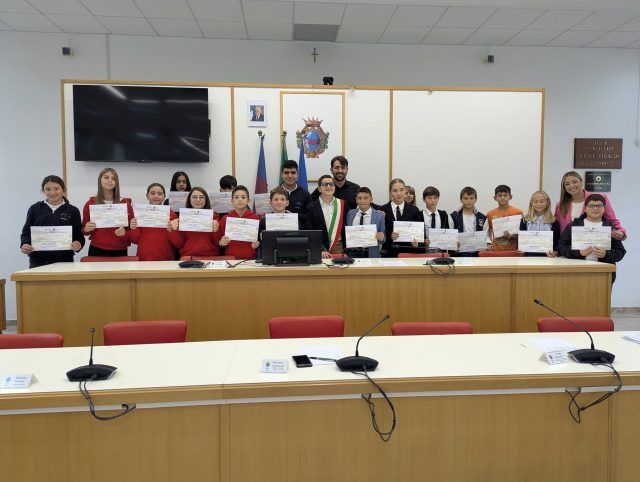 Fondi-consiglio ragazzi nuovo
