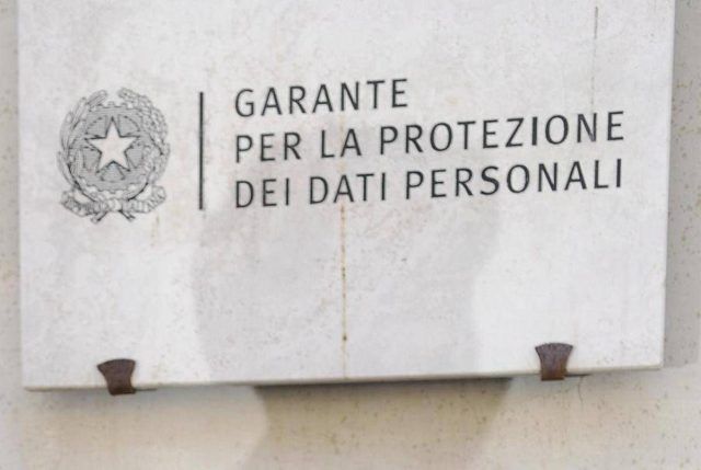 Garante per la Privacy, si dimette il segretario generale Fanizza