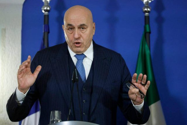 Ucraina, Crosetto: “Assurdo non continuare ad aiutare Kiev”