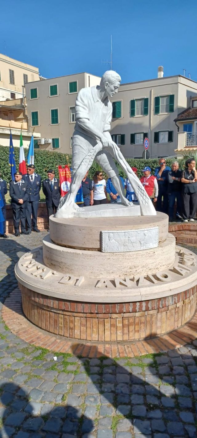 monumentopescatore111251