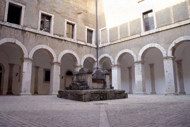 Cisterna-Palazzo Caetani