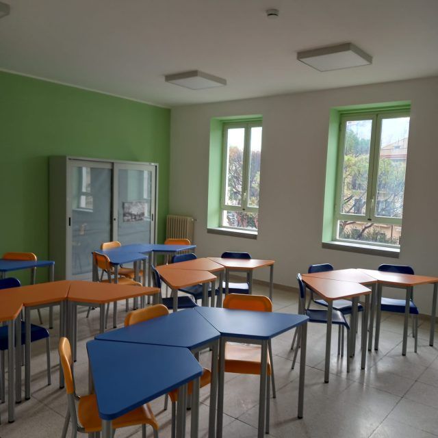 Formia-scuola De Amicis1