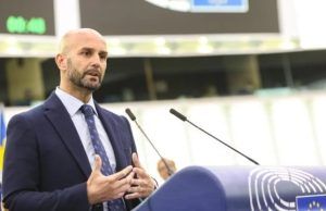 Casimirri, Procaccini: “L’estradizione è un dovere verso le vittime del terrorismo. Moro cittadino onorario di Terracina”