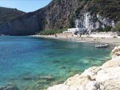 Ponza, la spiaggia del Frontone merita maggiore attenzione e più cura