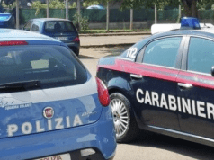 Adescavano uomini con annunci online e li rapinavano sotto la minaccia di coltelli: due arresti ad Aprilia