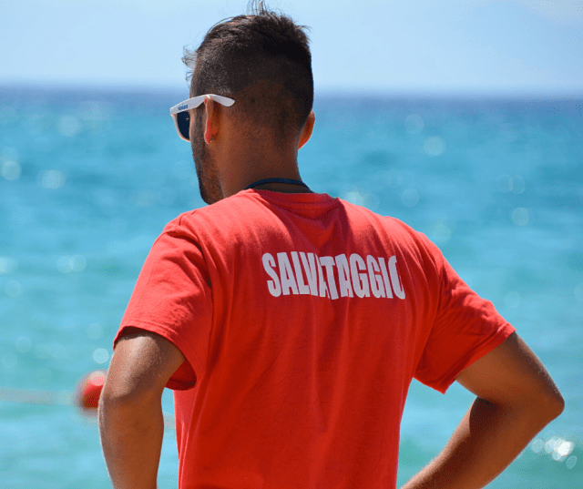 doctorbeach-comunicare-col-bagnino-di-salvataggio-aumenta-la-sicurezza