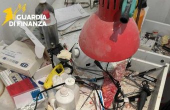 Studio odontoiatrico clandestino sequestrato dalla Guardia di Finanza