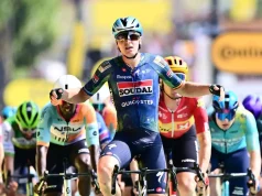 Merlier concede il bis in volata al Tour, Pogacar resta in giallo