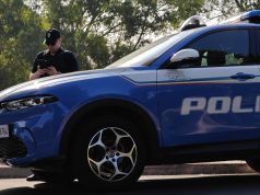 Controlli della Polizia sul litorale romano, 2 arresti e oltre 250 persone identificate / Video