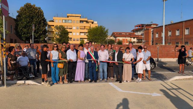 Pontinia-inaugurazione parch. via Mameli