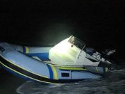 Mistero per il gommone spiaggiato a Torre Astura, nell’area del Poligono Militare di Nettuno